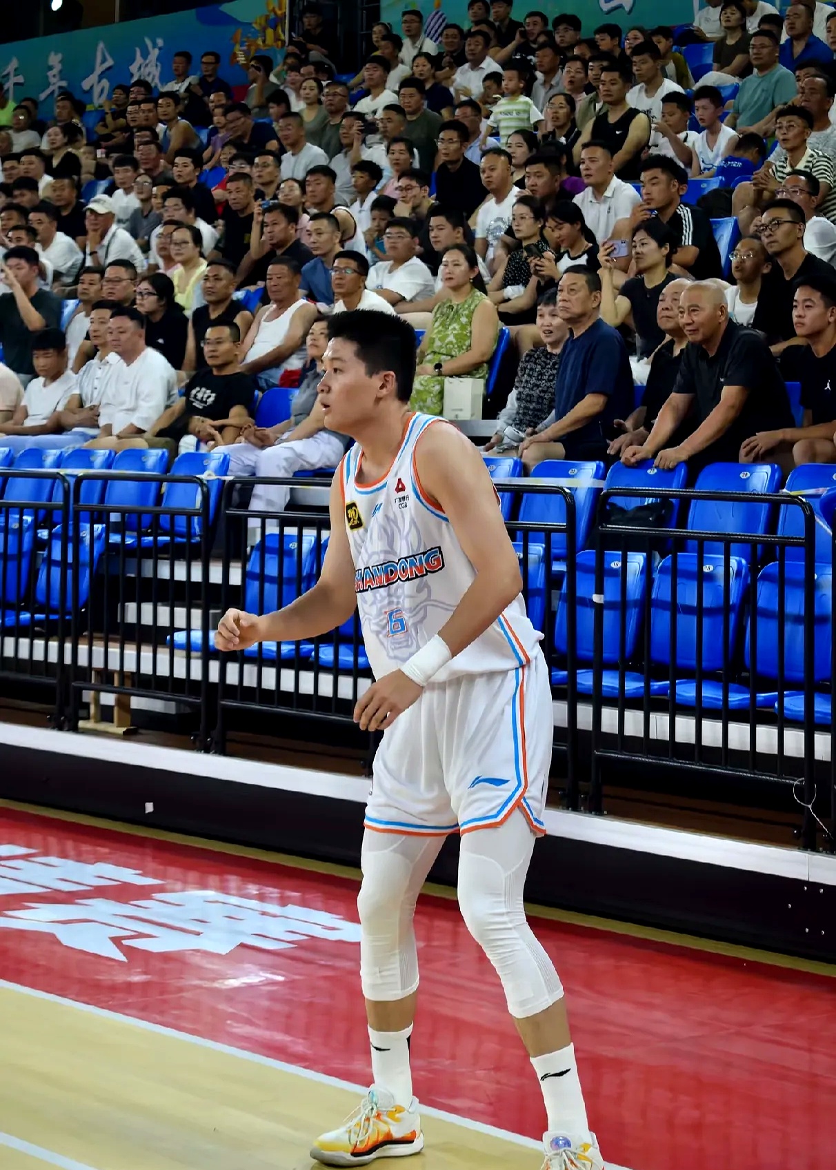 山东男篮发布备战花絮,关键时刻遗憾出局,全明星赛任务艰巨,纪律约束更严格的简单介绍 山东男篮发布备战花絮,关键时刻遗憾出局,全明星赛任务艰巨,纪律约束更严格的简单介绍