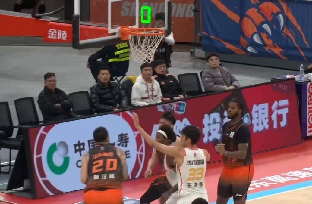 赛地聚焦：CBA常规赛国际比赛日热度飙升；山东男篮强势反弹；管理层满意；身体对抗强度拉满的简单介绍-KAIYUN SPORTS