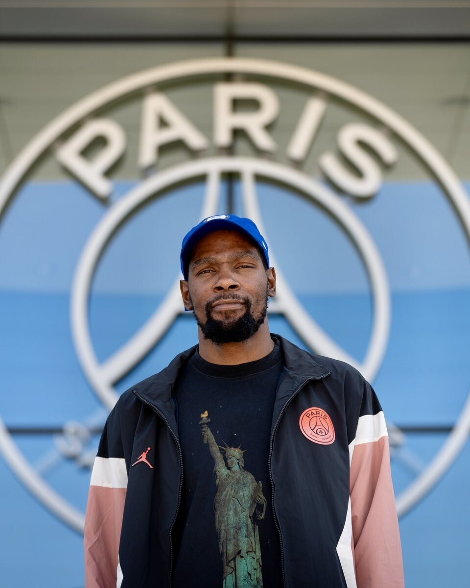 冲刺阶段巴黎圣日耳曼战术微调——CBA季后赛节点到来，气氛紧张，团队化学反应显著的简单介绍-开云体育服务